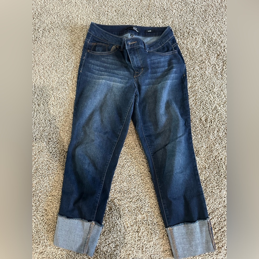 Women’s Dark Wash Cuffed Jeans
